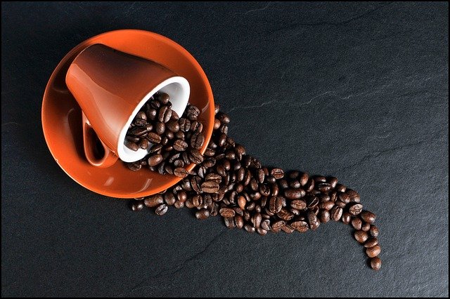 Quais são as vantagens de moer o grão de café na hora?